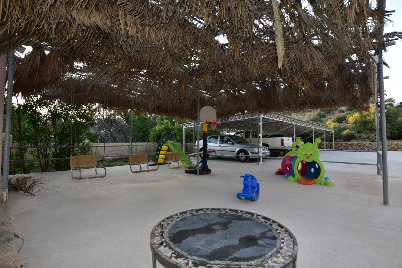 פליאוחורה Morpheas Rooms מראה חיצוני תמונה